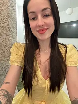 SakuraSara online show from December 3, 2025, 1:20 pm