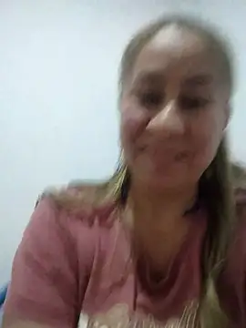 Snapshot of Nala1986 chatting on December 14, 2025, 1:44 am Nala1986 online show from December 14, 2025, 1:44 am