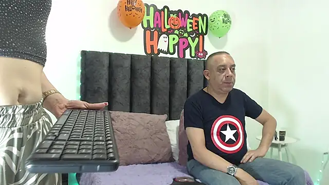 GabrielandAbigail online show from October 29, 2025, 9:05 pm