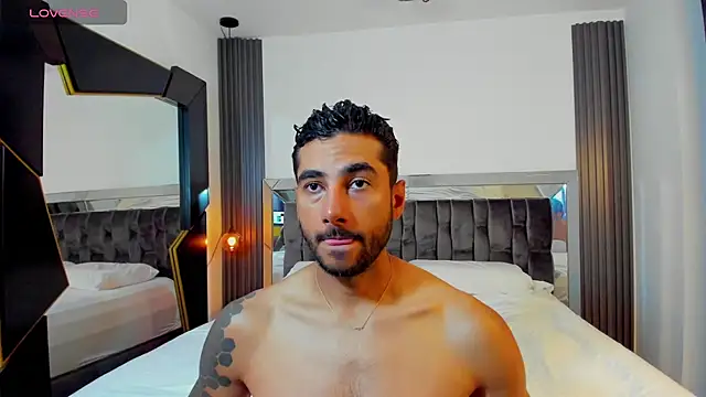 Snapshot of MARC_THOMPSON_ chatting on November 7, 2025, 2:28 pm MARC THOMPSON online show from November 7, 2025, 2:28 pm