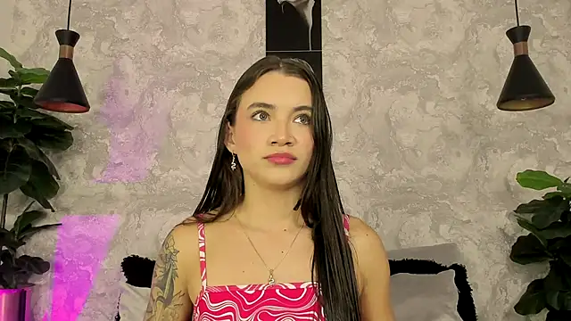 Snapshot of aitana_baker_ chatting on October 18, 2025, 2:58 am aitana baker  online show from October 18, 2025, 2:58 am