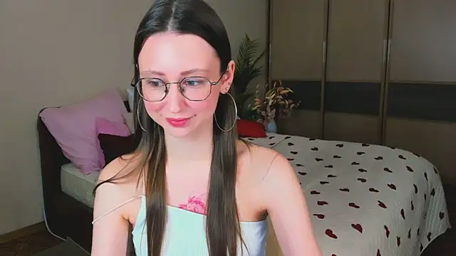 YourLovellyStory online show from April 9, 2026, 11:26 am