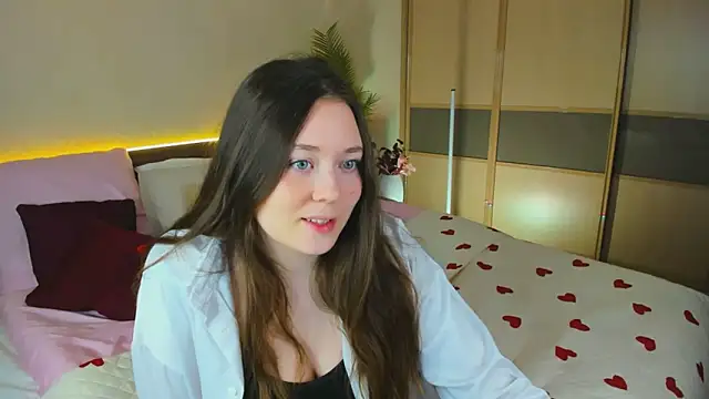 AlluringLookk online show from March 7, 2026, 5:43 pm