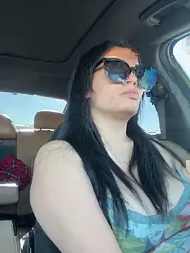 racoonbaby online show from September 16, 2025, 10:00 pm