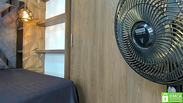 Snapshot of Ava_Bonny chatting on September 21, 2025, 4:03 am Ava Bonny online show from September 21, 2025, 4:03 am