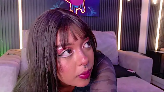 SophiaSummer online show from September 27, 2025, 7:52 pm