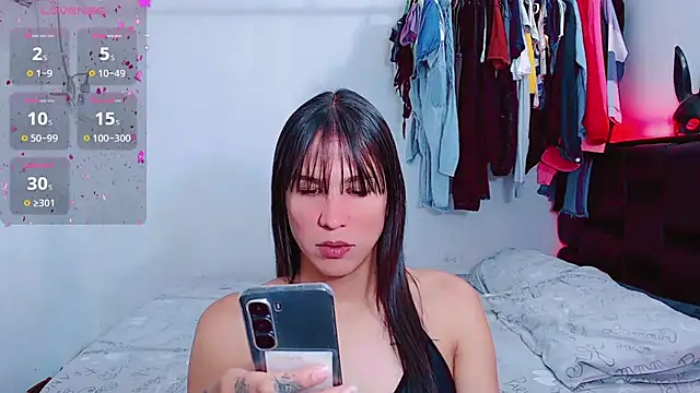 Snapshot of Azley_sweet chatting on June 10, 2026, 3:00 pm Azley sweet online show from June 10, 2026, 3:00 pm