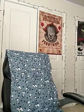 CharmingMaddie online show from March 8, 2026, 6:12 pm