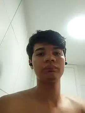 Richardwhite69 online show from November 9, 2025, 5:44 pm