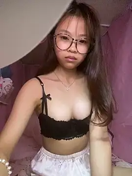 xiaoyu-777 online show from September 17, 2025, 4:41 pm