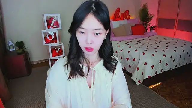 SoulHarmoonyy online show from February 13, 2026, 7:32 pm