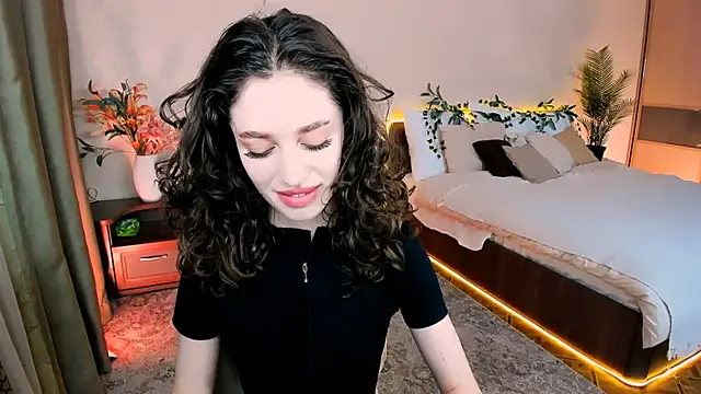 ChristinaConteeree online show from September 13, 2025, 4:18 pm