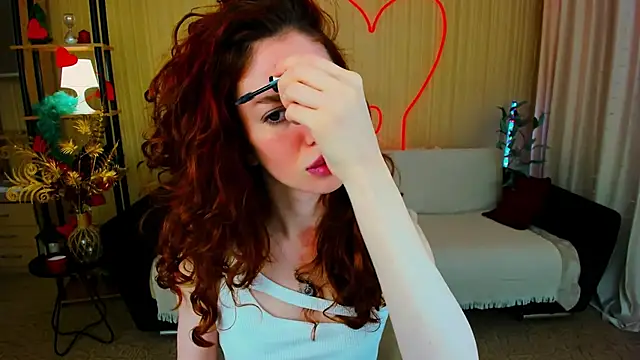 ChristinaConteeree online show from April 13, 2026, 3:23 am