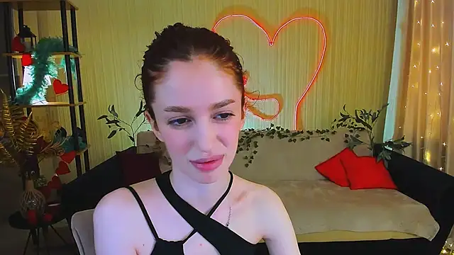 Snapshot of ChristinaConteeree chatting on May 14, 2026, 1:40 pm ChristinaConteeree online show from May 14, 2026, 1:40 pm