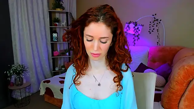 Snapshot of ChristinaConteeree chatting on June 3, 2026, 7:08 pm ChristinaConteeree online show from June 3, 2026, 7:08 pm