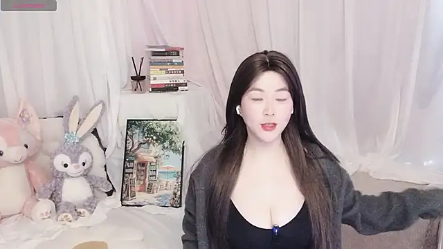 Emmaq996 online show from April 24, 2026, 1:41 am