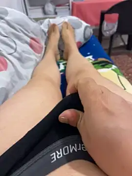 yellova online show from March 27, 2026, 7:35 pm