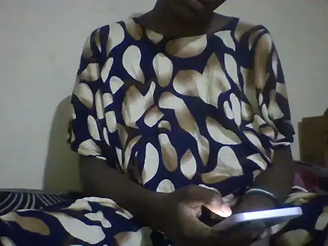 Snapshot of sexyonettt chatting on September 12, 2025, 4:01 am sexyonettt online show from September 12, 2025, 4:01 am