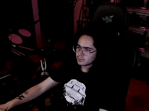 Snapshot of dorrey21 chatting on September 15, 2025, 5:40 am dorrey21 online show from September 15, 2025, 5:40 am