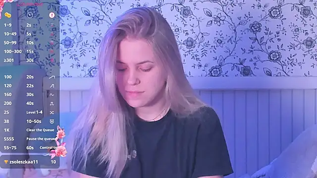 Snapshot of AngelAnty chatting on April 3, 2026, 2:15 pm AngelAnty online show from April 3, 2026, 2:15 pm