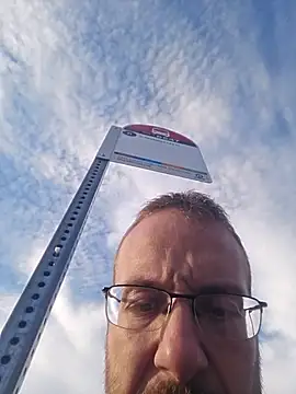 Snapshot of MEAT4urGRILL chatting on October 17, 2025, 1:35 pm MEAT4urGRILL online show from October 17, 2025, 1:35 pm