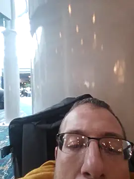 Snapshot of MEAT4urGRILL chatting on November 9, 2025, 6:06 pm MEAT4urGRILL online show from November 9, 2025, 6:06 pm