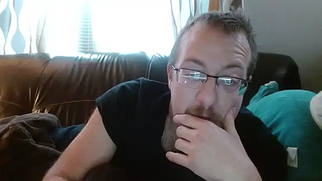 Snapshot of MEAT4urGRILL chatting on December 1, 2025, 5:18 pm MEAT4urGRILL online show from December 1, 2025, 5:18 pm