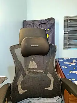 Snapshot of Bee_sweet chatting on March 5, 2026, 4:30 am Bee sweet online show from March 5, 2026, 4:30 am