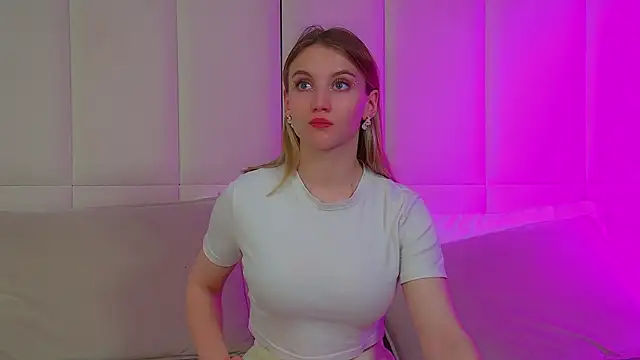 StacyEvances online show from June 7, 2026, 6:22 pm