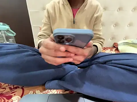 Snapshot of DecentJaat chatting on February 20, 2026, 5:02 pm DecentJaat online show from February 20, 2026, 5:02 pm