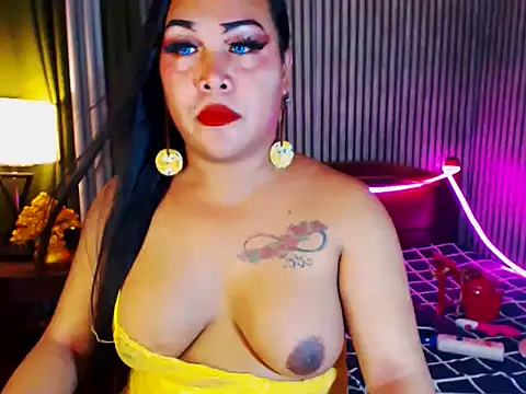 Snapshot of CumFactoryLuna chatting on May 24, 2026, 10:42 am CumFactoryLuna online show from May 24, 2026, 10:42 am