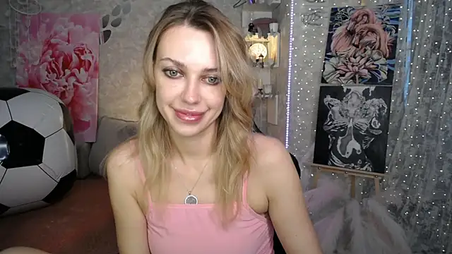 Snapshot of NickyAdamidi chatting on July 11, 2026, 4:21 pm NickyAdamidi online show from July 11, 2026, 4:21 pm
