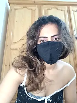 Snapshot of ghadiraa chatting on February 20, 2026, 11:49 pm ghadiraa online show from February 20, 2026, 11:49 pm