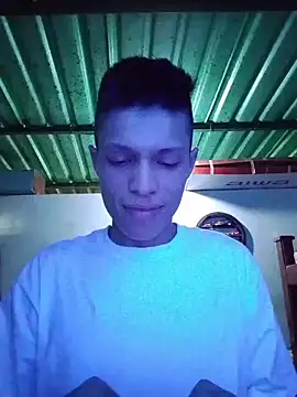 elinnki online show from December 15, 2025, 7:29 pm