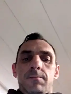 Snapshot of hotmen83 chatting on March 15, 2026, 12:27 am hotmen83 online show from March 15, 2026, 12:27 am