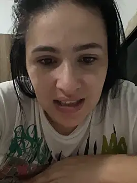 Snapshot of IvettSt_ chatting on June 15, 2026, 3:31 am IvettSt online show from June 15, 2026, 3:31 am