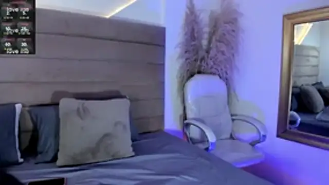 mia everly online show from February 16, 2026, 12:29 am