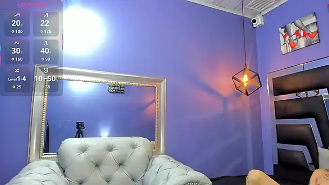 lilyth adam online show from November 21, 2025, 2:10 am