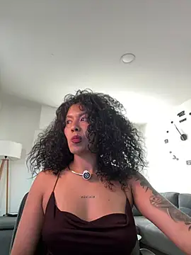Snapshot of kyria_1 chatting on June 3, 2026, 2:33 pm kyria 1 online show from June 3, 2026, 2:33 pm