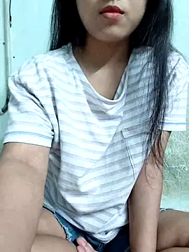 Snapshot of BabySweet-18 chatting on April 2, 2026, 7:17 am BabySweet-18 online show from April 2, 2026, 7:17 am