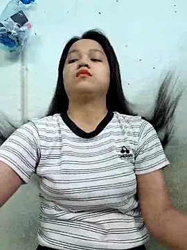 Snapshot of BabySweet-18 chatting on April 16, 2026, 9:54 am BabySweet-18 online show from April 16, 2026, 9:54 am