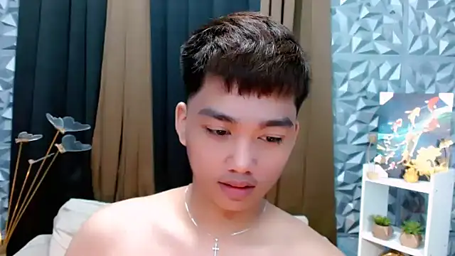 Snapshot of Mister_officer69 chatting on September 9, 2025, 1:38 am Mister officer69 online show from September 9, 2025, 1:38 am