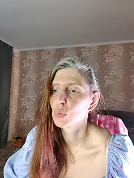 Snapshot of CandiCole chatting on June 5, 2026, 7:03 am CandiCole online show from June 5, 2026, 7:03 am