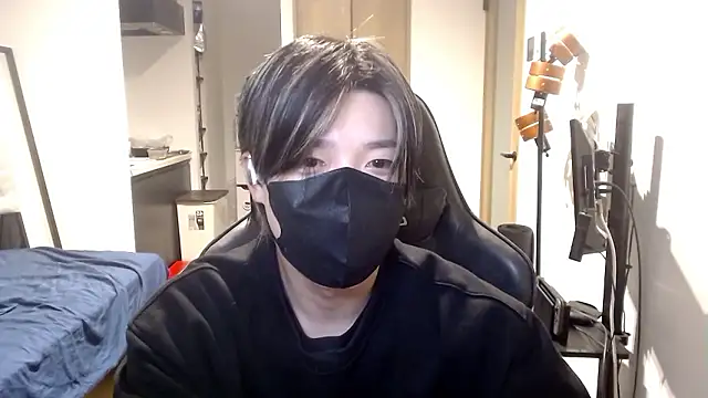 Mei-Tanaka online show from October 22, 2025, 12:49 pm