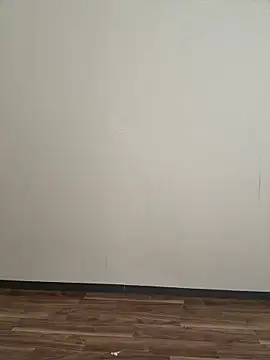 iikangi online show from April 23, 2026, 1:51 am