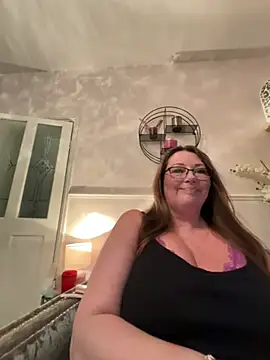 BuxomKitty BBW online show from April 3, 2026, 7:45 pm