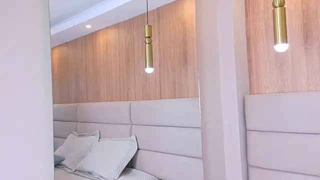 ZoehAngel online show from March 27, 2026, 2:28 pm