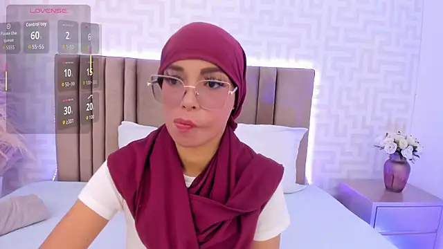 Snapshot of naishaa_ chatting on July 7, 2026, 4:11 pm naishaa online show from July 7, 2026, 4:11 pm