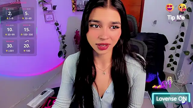 Snapshot of Elsa_Pataky chatting on December 1, 2025, 2:22 pm Elsa Pataky online show from December 1, 2025, 2:22 pm