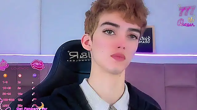 Baby FenixTS online show from March 1, 2026, 11:40 pm